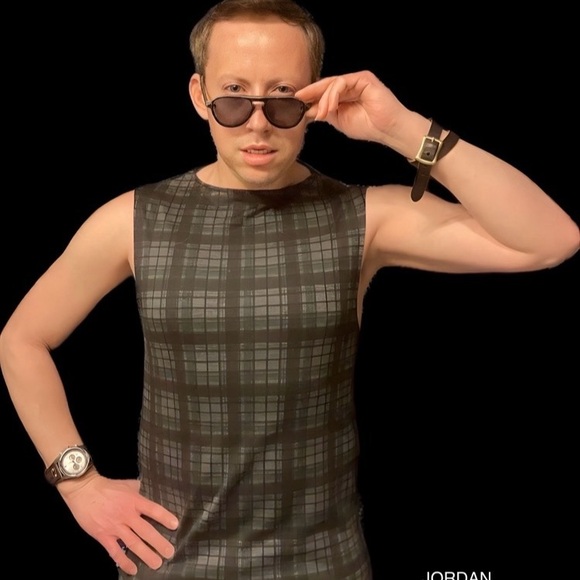 Green Plaid Knit Vest. JordanSarracinoDesigns - Picture 3 of 3